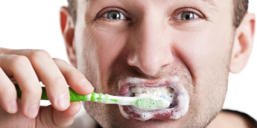 10 Tips Sikat Gigi yang Benar agar Gigi Tetap Sehat